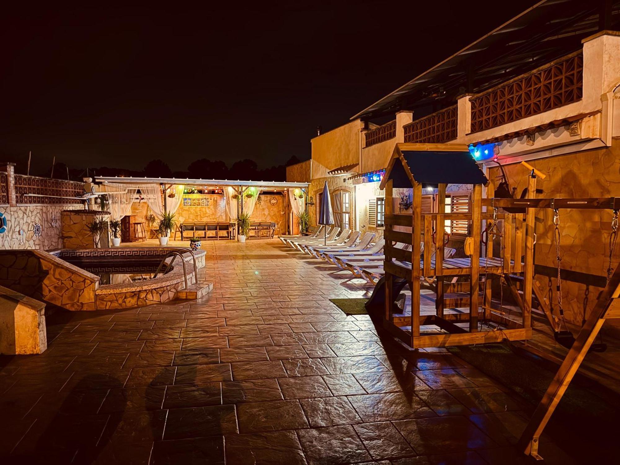 Villa Cal Ramon Con Piscina Rubí Esterno foto